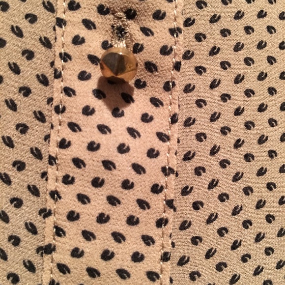 Button down blouse - Picture 2 of 4